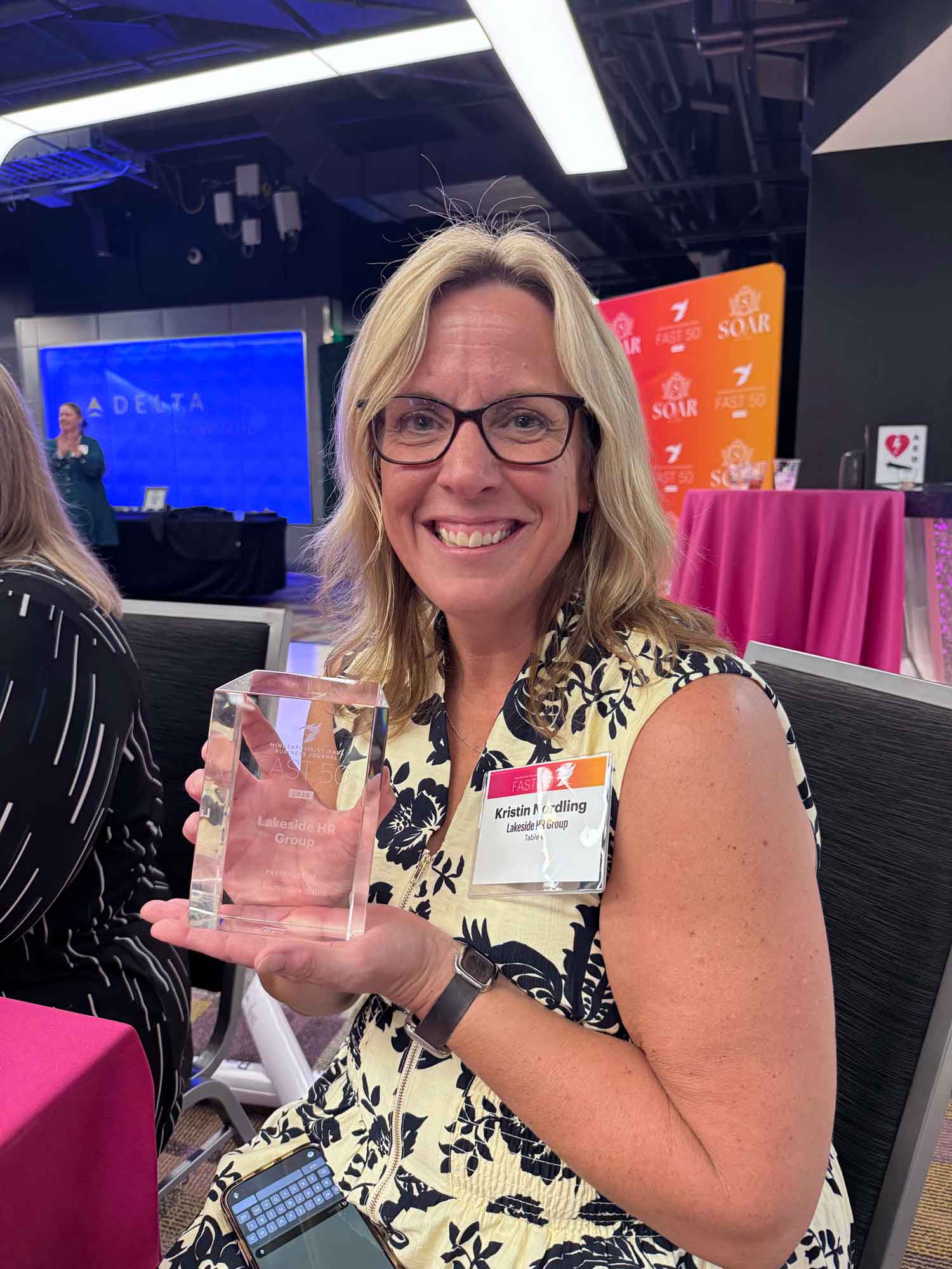 Kristin Nordling Holding award for fast 50